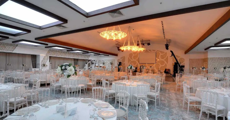 Gold Nilüfer Salon